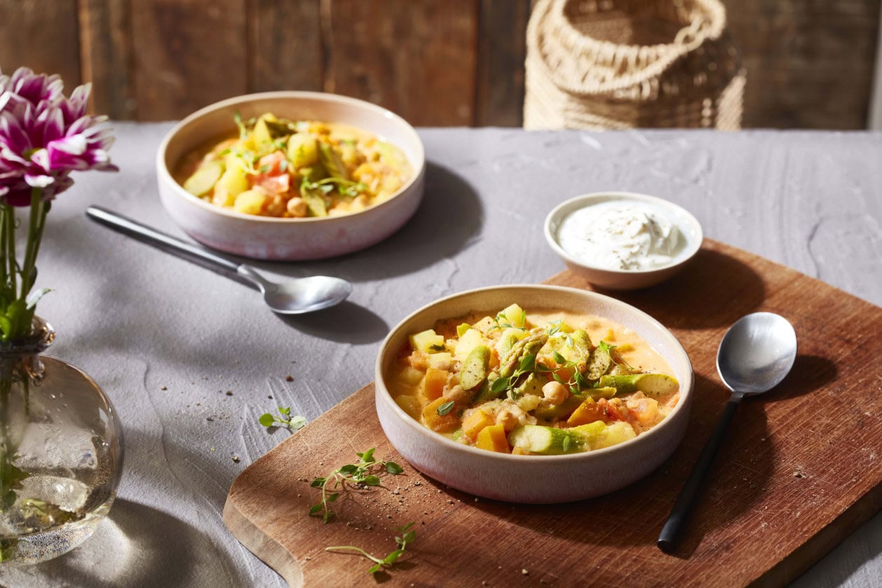 Kartoffelragout mit Kichererbsen, Tomaten und Spargel - Rezept