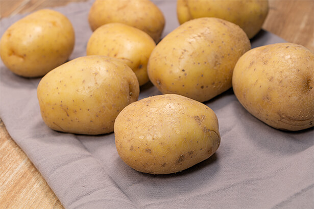 ungeschälte Kartoffeln